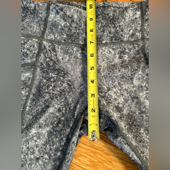 Lululemon Tight Stuff Tight II Size 4 in Area Ice Grey - Picture 14 of 15